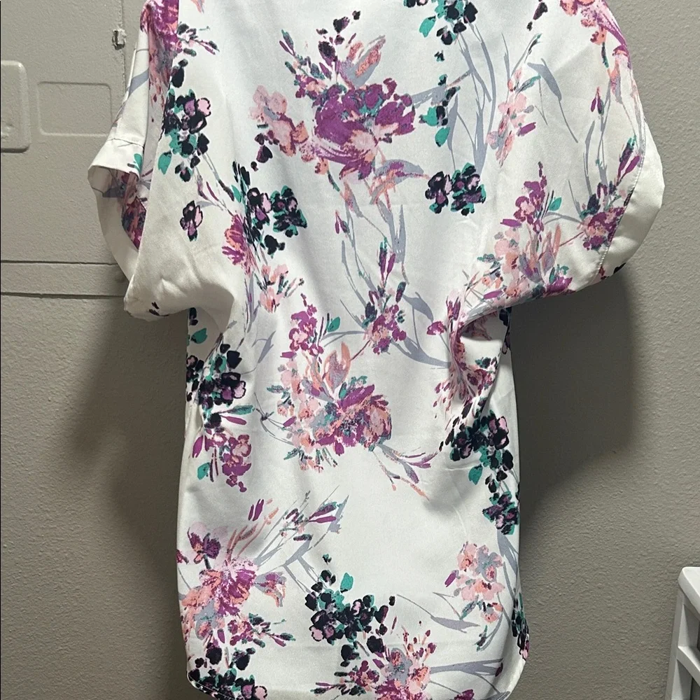 Amazon Essentials Women's Floral Blouse - Multicolor on White - Picture 3 of 8